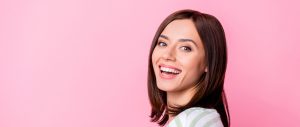 Composite Bonding or Veneers in Turkey: Pros and Cons